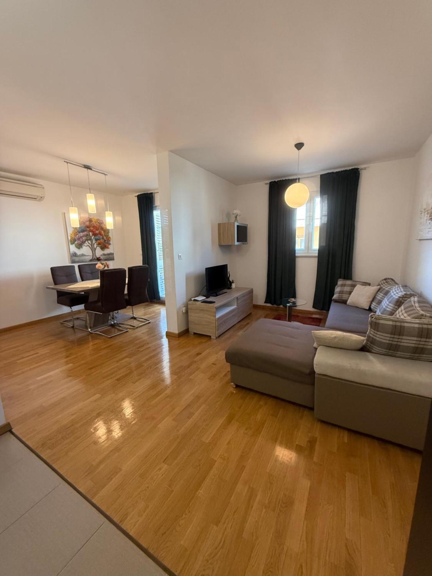 Apartments My Place สปลิท ภายนอก รูปภาพ